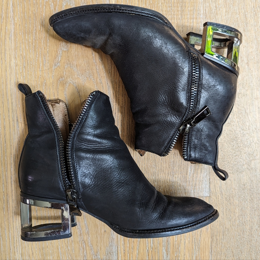 Ibiza Jeffrey Campbell black leather booties 8M